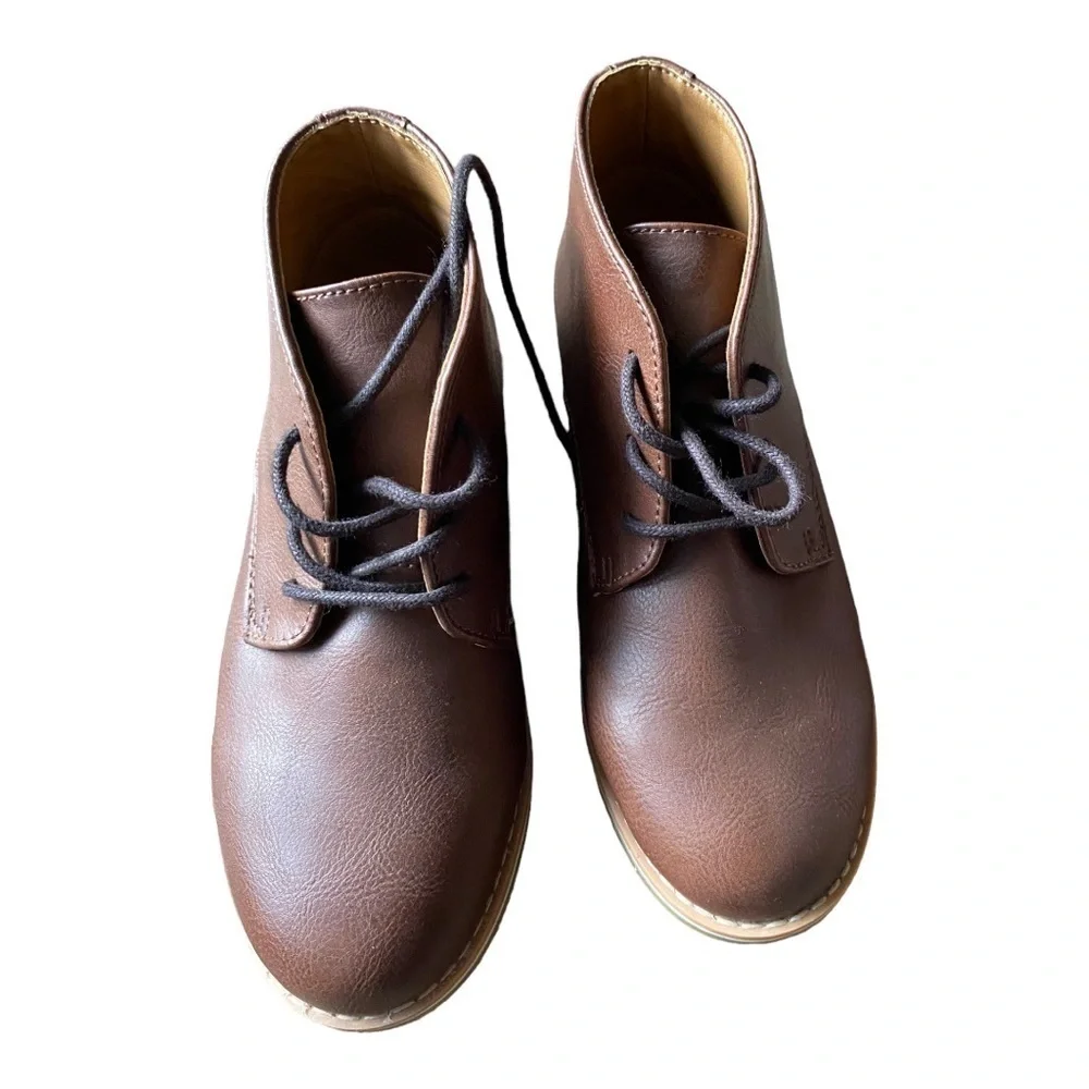 Boy High Top Tan Leather Booties Size  3 in Excellent Use Condition